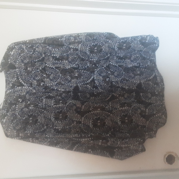 Nwot Larry Levine Blouse Hardware Roll Tab Sz 3X - Picture 7 of 9